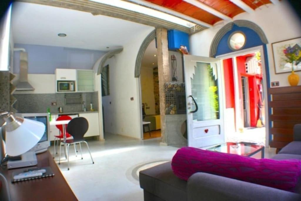 Zentral Club Neutron-Jacuzzi Lägenhet Belmonte De Miranda Exteriör bild