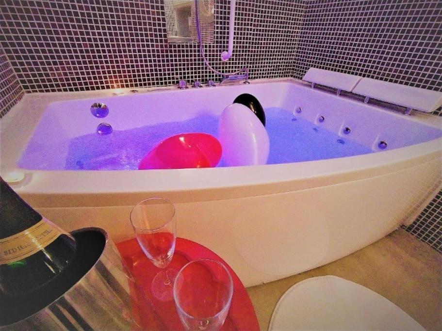 Zentral Club Neutron-Jacuzzi Lägenhet Belmonte De Miranda Exteriör bild